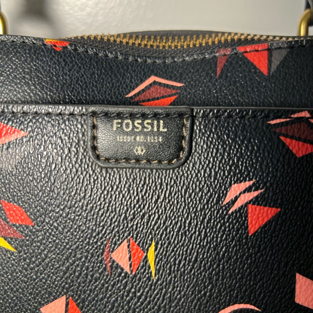 Fossil Multicolored Tote Euc Like New - image 2